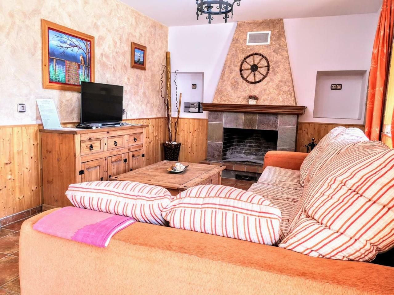Complejo Rural Sol De Taberno Guest House Exterior photo